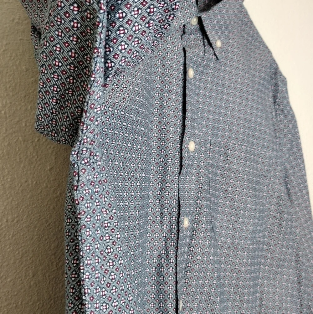 Banana Republic Untucked Fit Casual Button Down Shirt